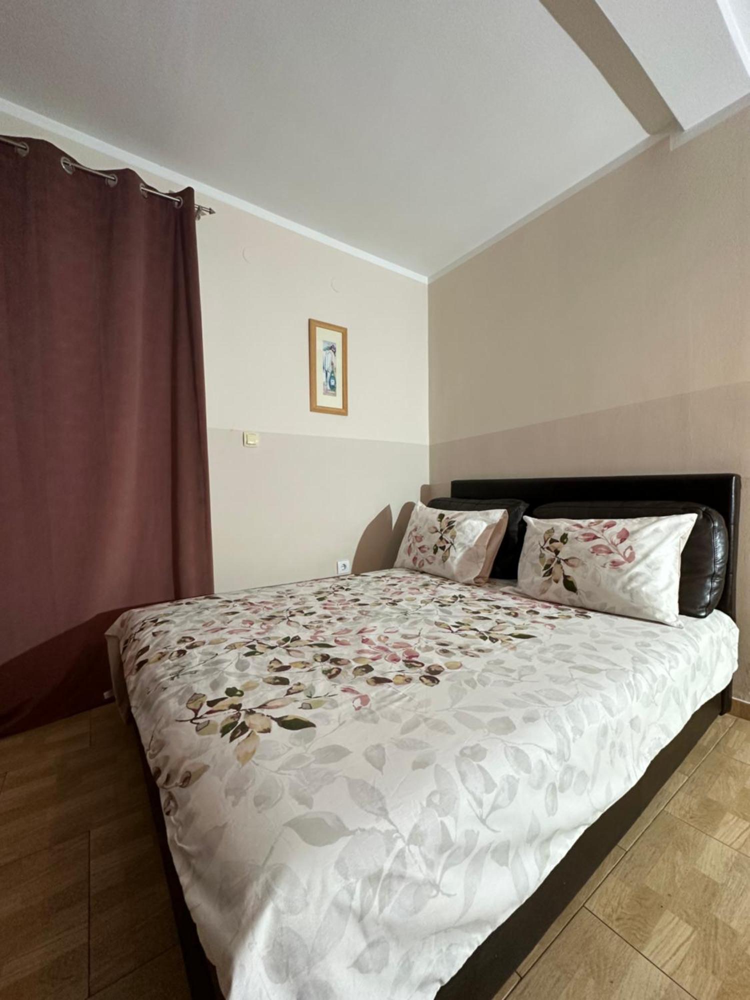 Apartmani Simona Budva Zewnętrze zdjęcie